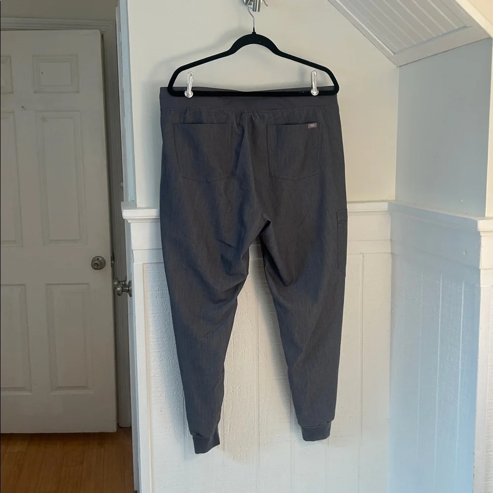 Figs Like New Gray Zamora Joggers Scrub Pants Women’s XL - Picture 3 of 8